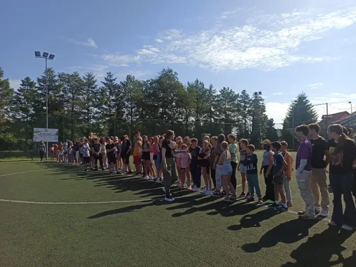 Midzywodzie: Wychowawca kolonijny