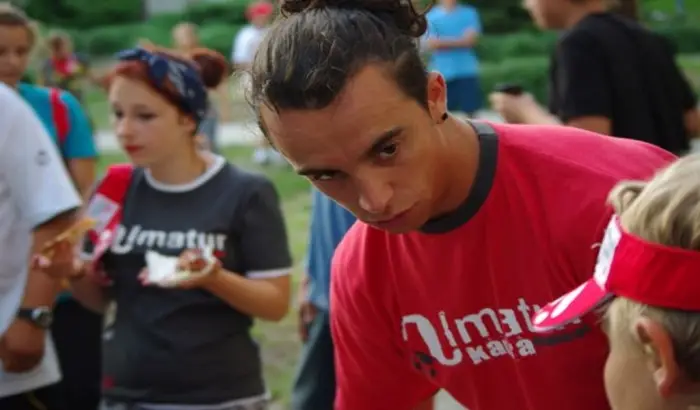 Midzywodzie: Wychowawca kolonijny