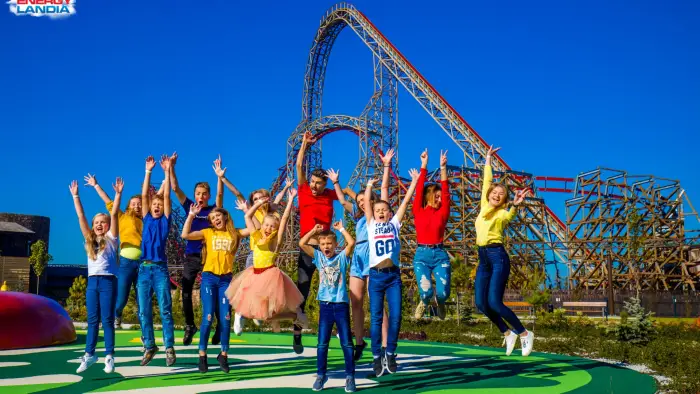 Ustro� - Beskidy - lato w parkach rozrywki