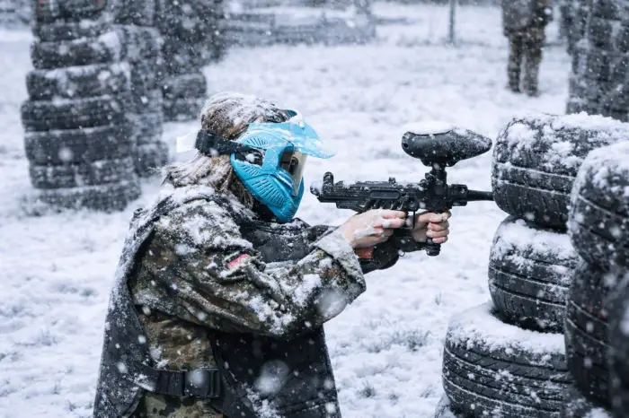 Bia�ka Tatrza�ska - ob�z snowboardowy - paintballowy - archery tag