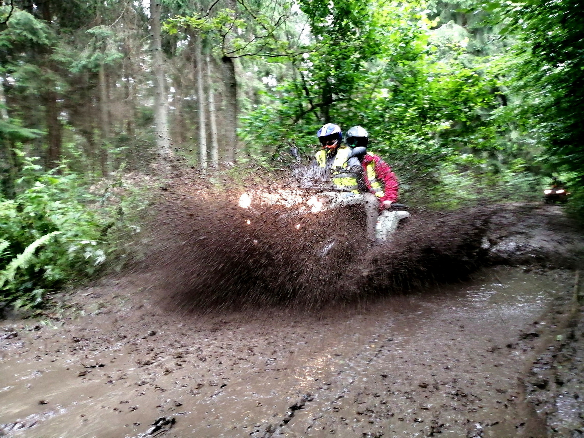 Wojciechy - ob�z paintballowo-gokartowy